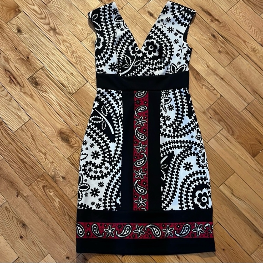 London Times Black and White Sheath Midi Dress V-Neck Sleeveless